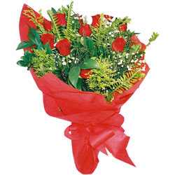 11 adet gül buketi sade ve görsel  Trabzon yurtiçi ve yurtdışı çiçek siparişi 