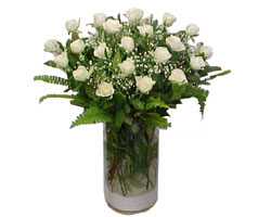  Trabzon ucuz çiçek gönder  cam yada mika Vazoda 12 adet beyaz gül - sevenler için ideal seçim