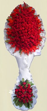 Çift katlı kıpkırmızı düğün açılış çiçeği  Trabzon İnternetten çiçek siparişi 